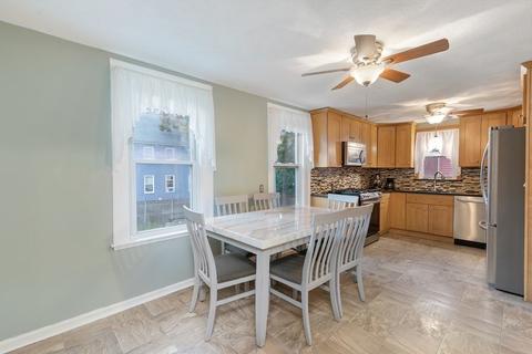 44 Wright St, Stoneham, MA 02180 photo 3