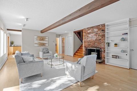 28 Tuttle Dr, Acton, MA 01720 photo 5