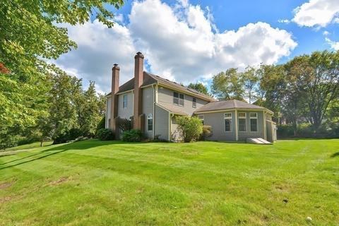 11 Dover Cir, Franklin, MA 02038 photo 31