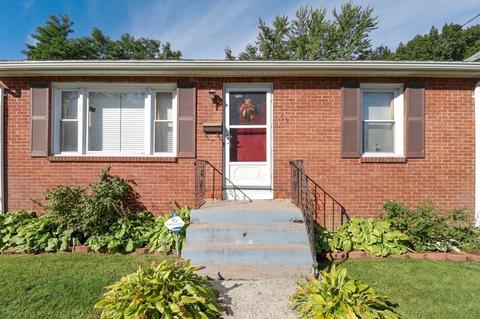 52 Boyer St, Springfield, MA 01109 photo 3
