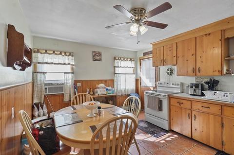 52 Boyer St, Springfield, MA 01109 photo 6