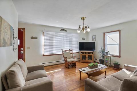 52 Boyer St, Springfield, MA 01109 photo 8