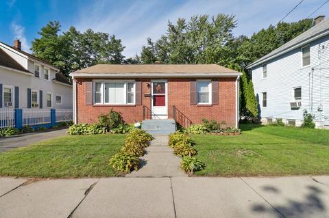 52 Boyer St, Springfield, MA 01109 photo 2