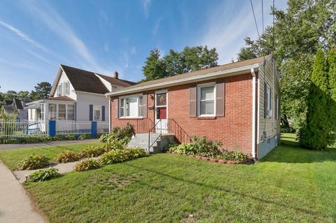 52 Boyer St, Springfield, MA 01109 photo 4