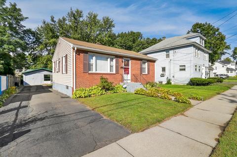 52 Boyer St, Springfield, MA 01109 photo 1