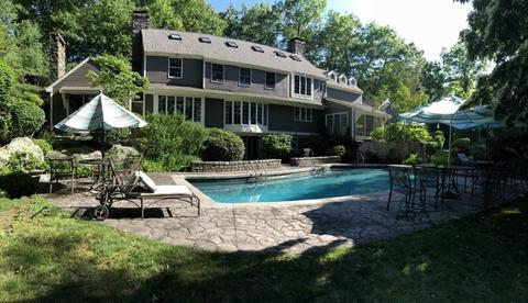 8 Grist Mill Ln, Hingham, MA 02043 photo 1