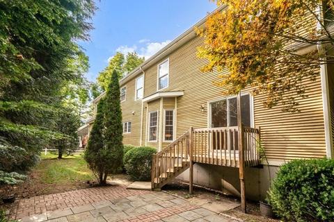 67 Smith St, Wellesley, MA 02482 photo 27