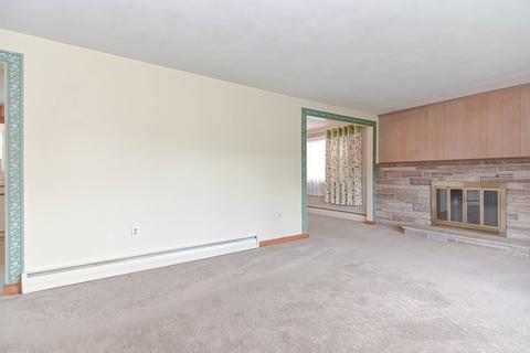 22 Volk Rd, Dedham, MA 02026 photo 8