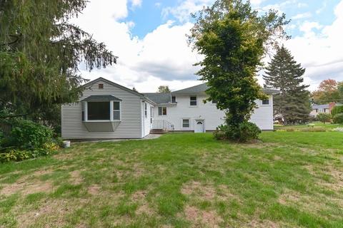 22 Volk Rd, Dedham, MA 02026 photo 3