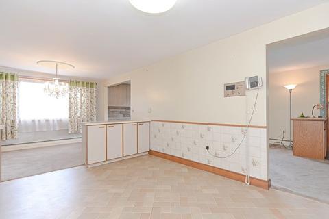 22 Volk Rd, Dedham, MA 02026 photo 4