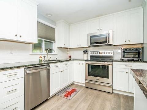 649 Middle Rd, Acushnet, MA 02743 photo 5