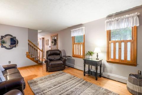283 Maple St, Franklin, MA 02038 photo 16