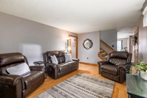 283 Maple St, Franklin, MA 02038 photo 15