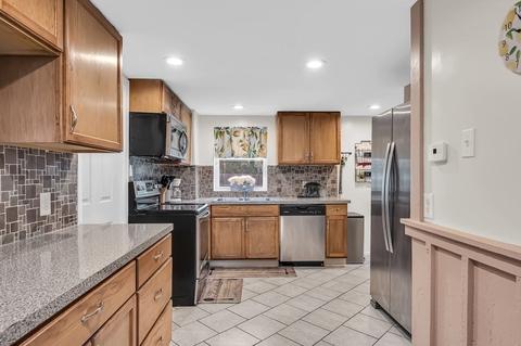 112 Center, Windsor Locks, CT 06096 photo 7