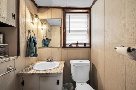 112 Center, Windsor Locks, CT 06096 photo 20