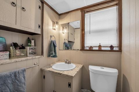 112 Center, Windsor Locks, CT 06096 photo 21