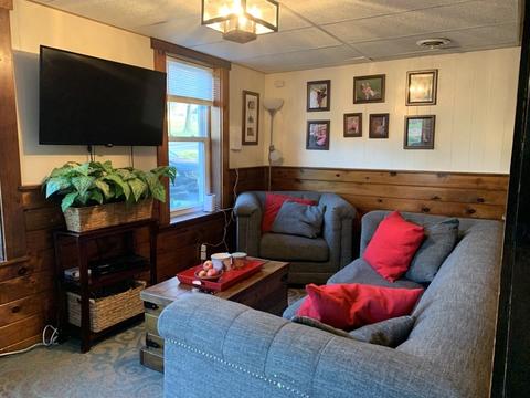 112 Center, Windsor Locks, CT 06096 photo 3