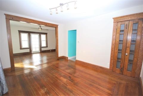 43 Castle St, Springfield, MA 01118 photo 12