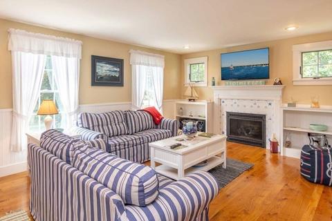196 Springhill Rd, Tisbury, MA 02568 photo 4
