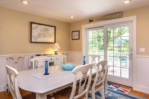 196 Springhill Rd, Tisbury, MA 02568 photo 9