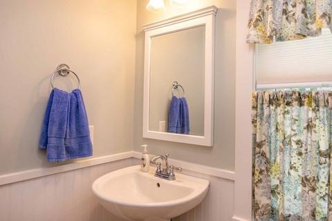 196 Springhill Rd, Tisbury, MA 02568 photo 14