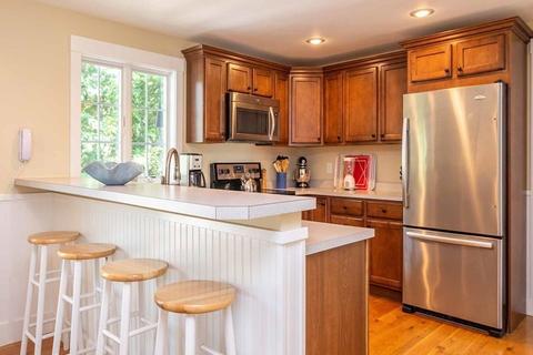 196 Springhill Rd, Tisbury, MA 02568 photo 11