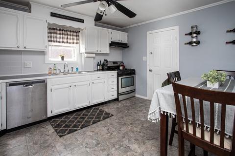 62 Emerson St, Fall River, MA 02720 photo 26