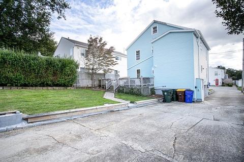 62 Emerson St, Fall River, MA 02720 photo 5