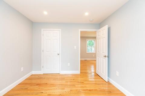 35 Willis Ave, Framingham, MA 01702 photo 22