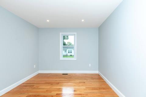 35 Willis Ave, Framingham, MA 01702 photo 21