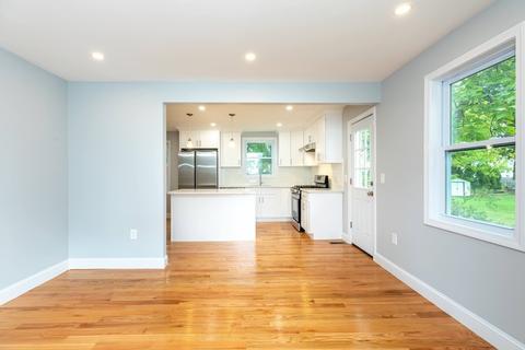 35 Willis Ave, Framingham, MA 01702 photo 14