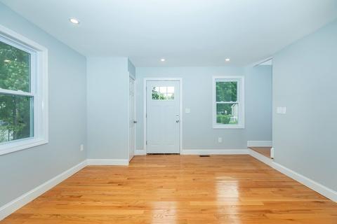 35 Willis Ave, Framingham, MA 01702 photo 17