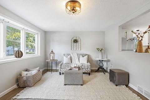 36 Standish Ave, Wareham, MA 02538 photo 6