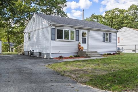 36 Standish Ave, Wareham, MA 02538 photo 3