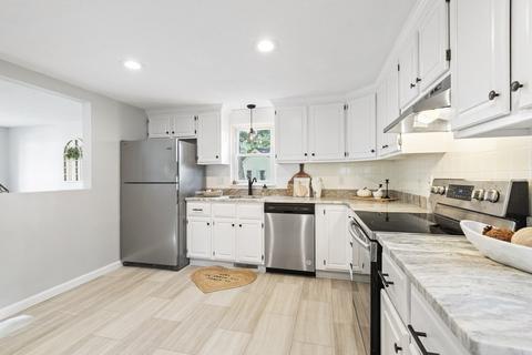 36 Standish Ave, Wareham, MA 02538 photo 10