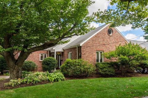 71 Jordan Rd, Brookline, MA 02445 photo 1