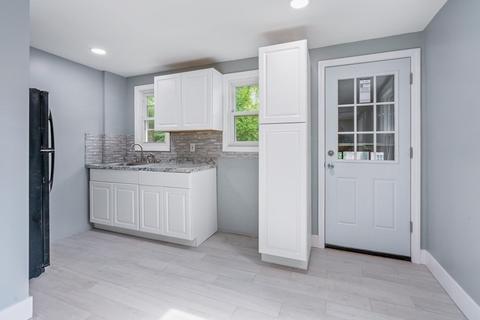 35 Marchioness Rd, Springfield, MA 01129 photo 3