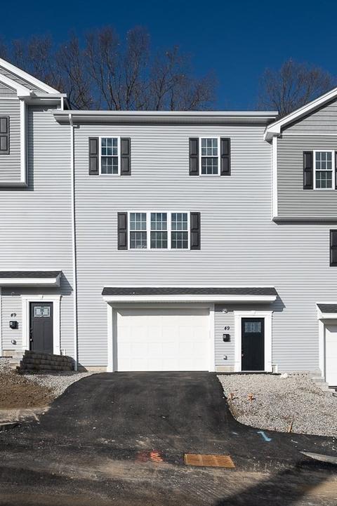 49 Chilmark St # b, Worcester, MA 01604 photo 2