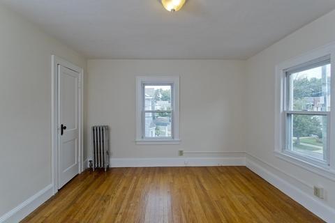 216 Middlesex St, Springfield, MA 01109 photo 18