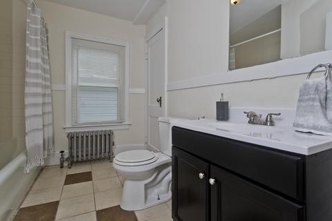 216 Middlesex St, Springfield, MA 01109 photo 20