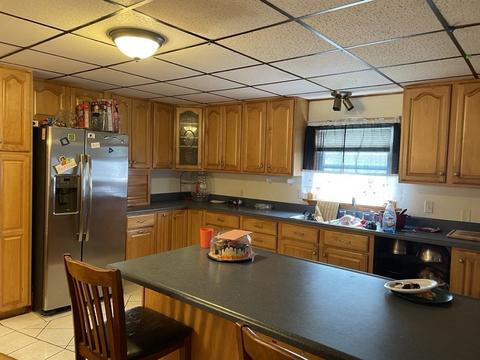 160 Davis St, Fall River, MA 02720 photo 6