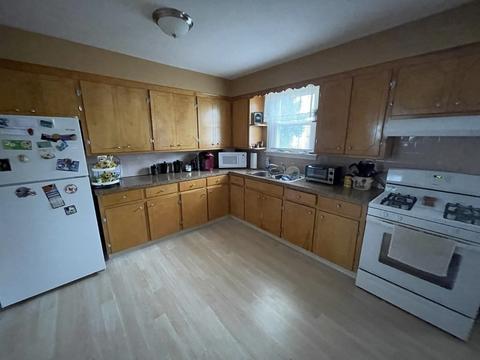 7 Fruit St, Fall River, MA 02723 photo 10
