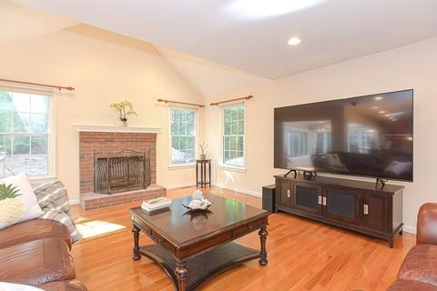 10 Bluff Head Rd, Sharon, MA 02067 photo 17