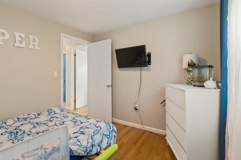 18 Pickering St, Chicopee, MA 01013 photo 21