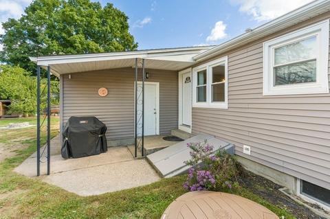 18 Pickering St, Chicopee, MA 01013 photo 26