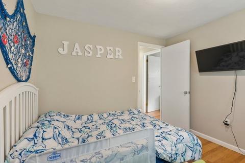 18 Pickering St, Chicopee, MA 01013 photo 20