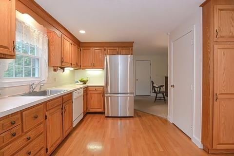 232 Maple St, Framingham, MA 01702 photo 17