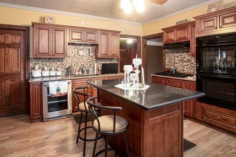 81 Spring St, Fall River, MA 02721 photo 5