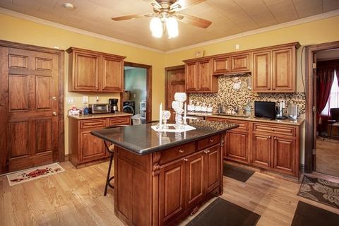 81 Spring St, Fall River, MA 02721 photo 6