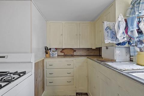 19 Parsonage St, Georgetown, MA 01833 photo 14
